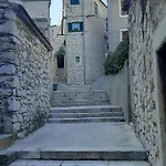 Capitans House *